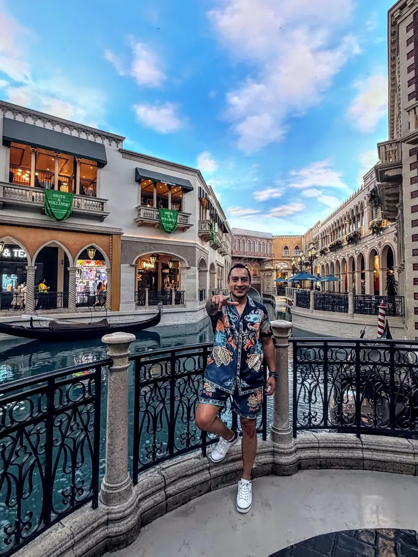 Rafa el Networker en el Grand Canal de Venecia Las Vegas